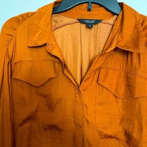 Simply Vera button up